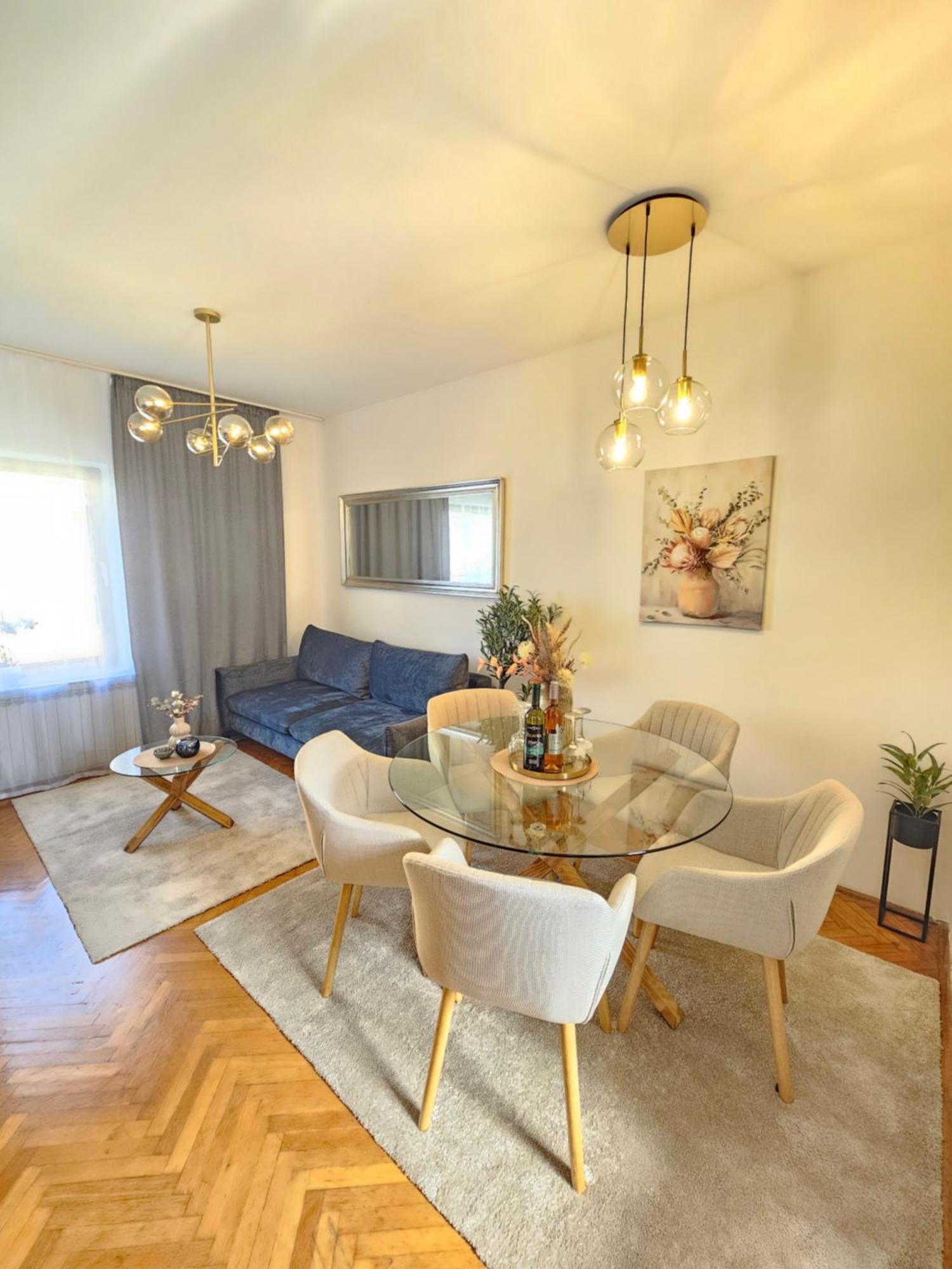 Apartament Miro *